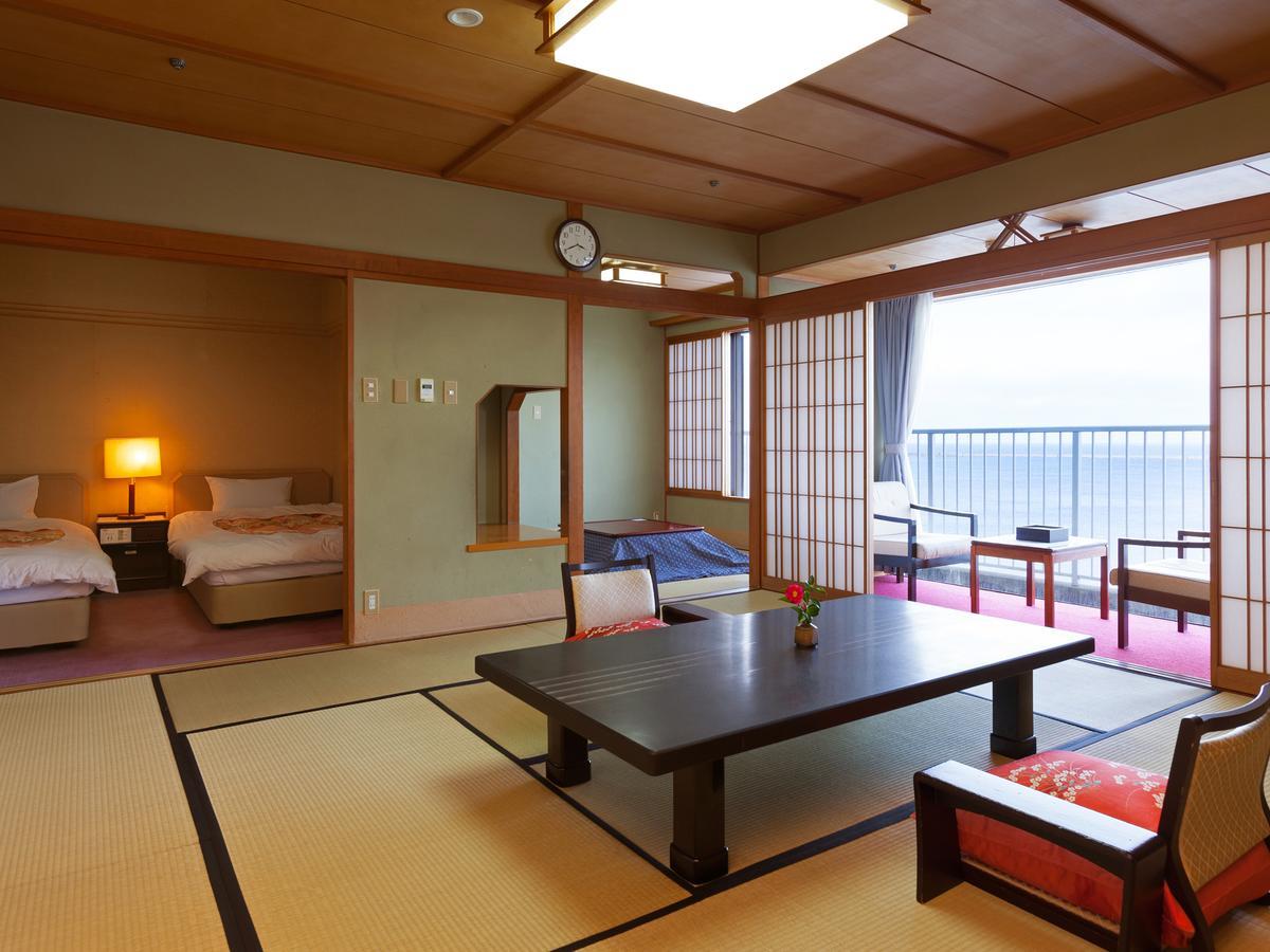 Hotel Koshuen Wajima Bagian luar foto