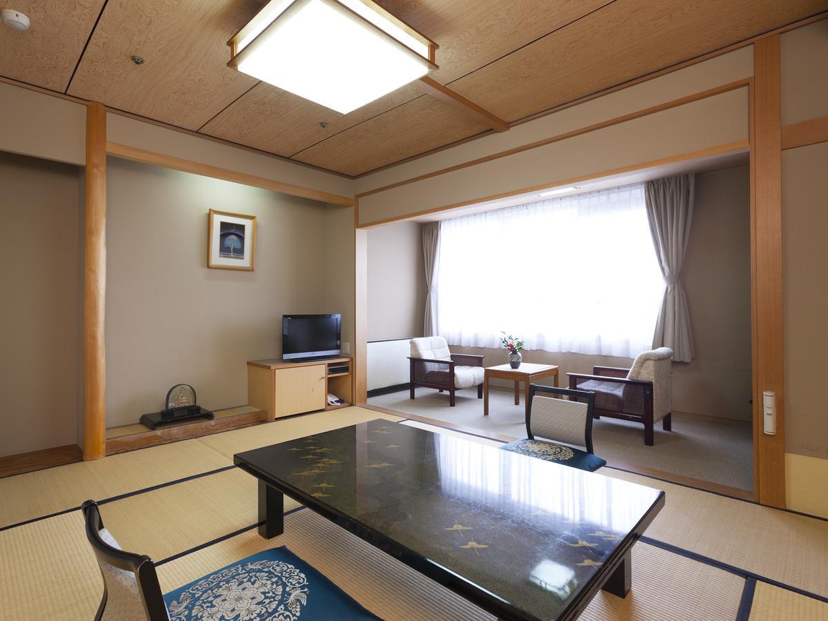 Hotel Koshuen Wajima Bagian luar foto