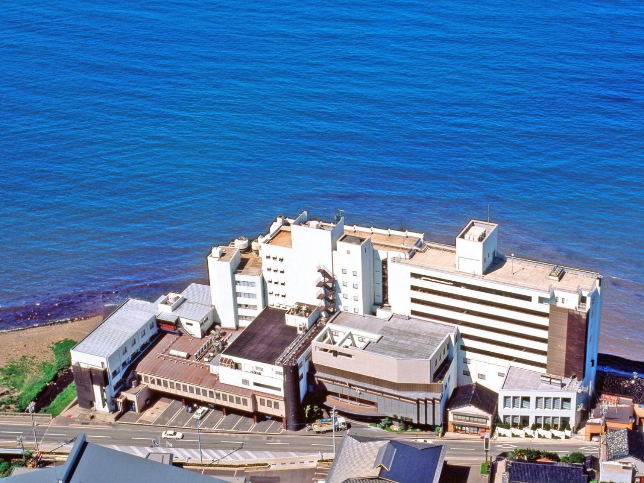 Hotel Koshuen Wajima Bagian luar foto
